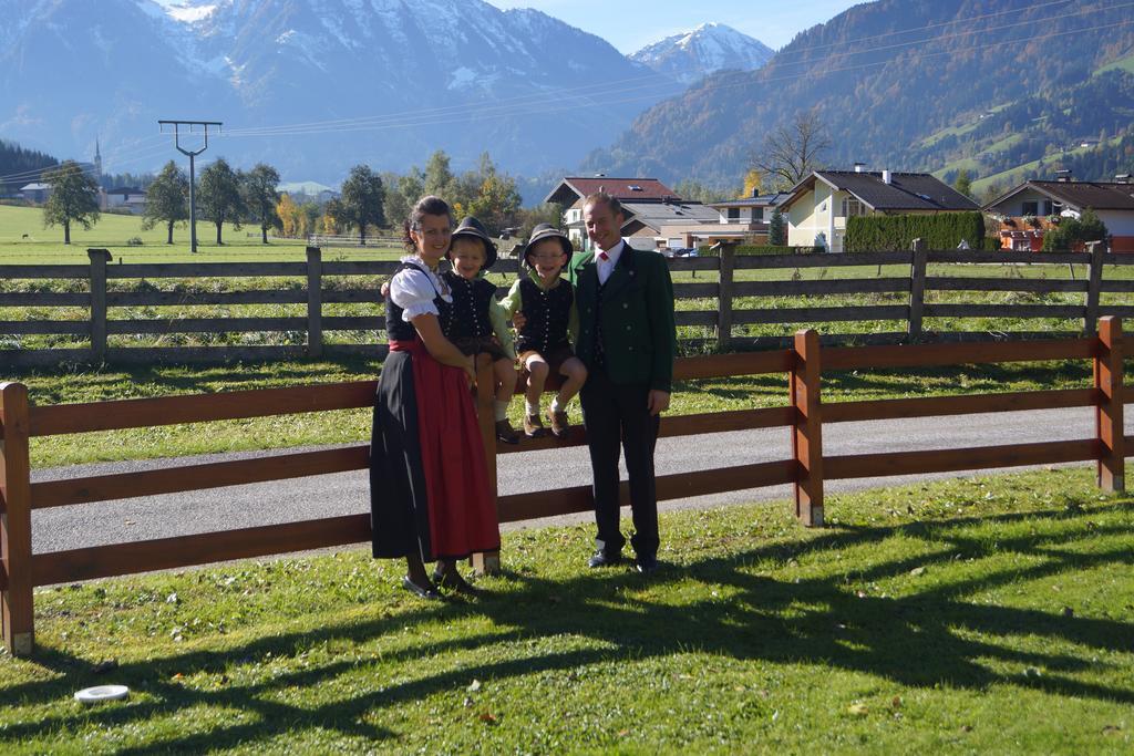 Bio-Bauernhof Reiterhof Sankt Johann im Pongau Exterior foto